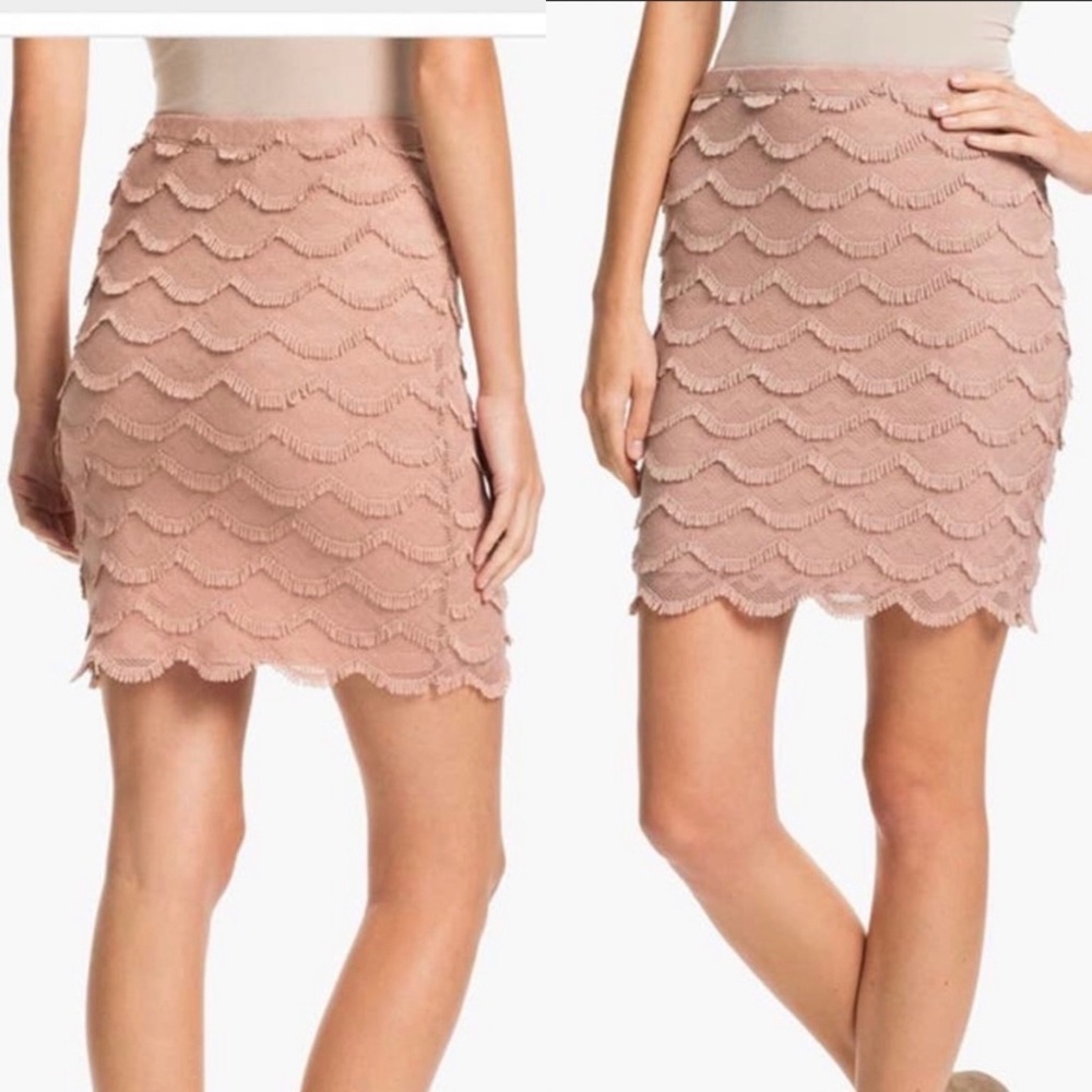 Sanctuary - Dusty Rose Delicate Fringe Skirt - Small